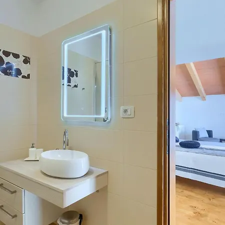 Elia Holiday home Nova Vas (Krsan)