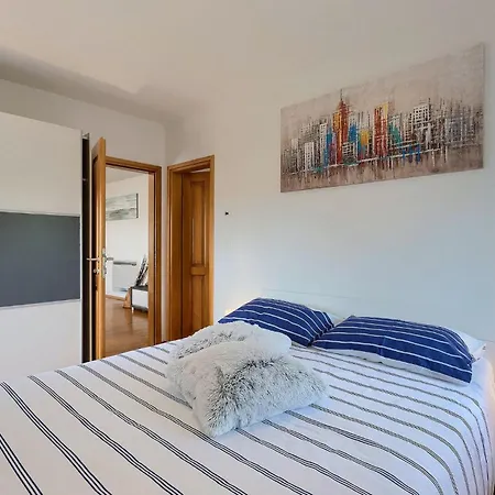 Holiday home Elia Nova Vas (Krsan)